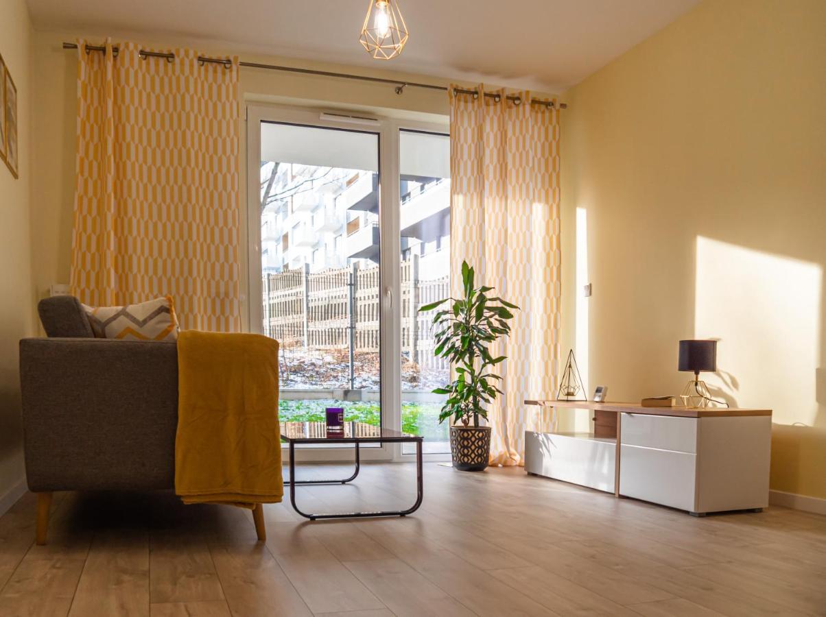 Przytulny Apartament Z Ogrodkiem Краків Екстер'єр фото